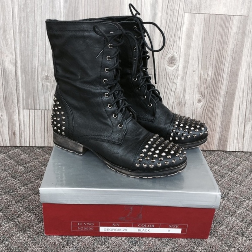 Brekelle's Studded Combat Boots